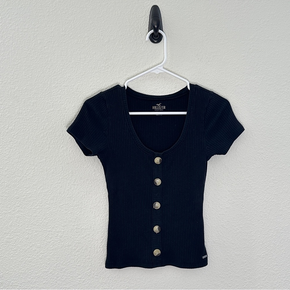 Hollister Black Ribbed Button-Up Top - Y2K Coquette Minimalist‎ - S
